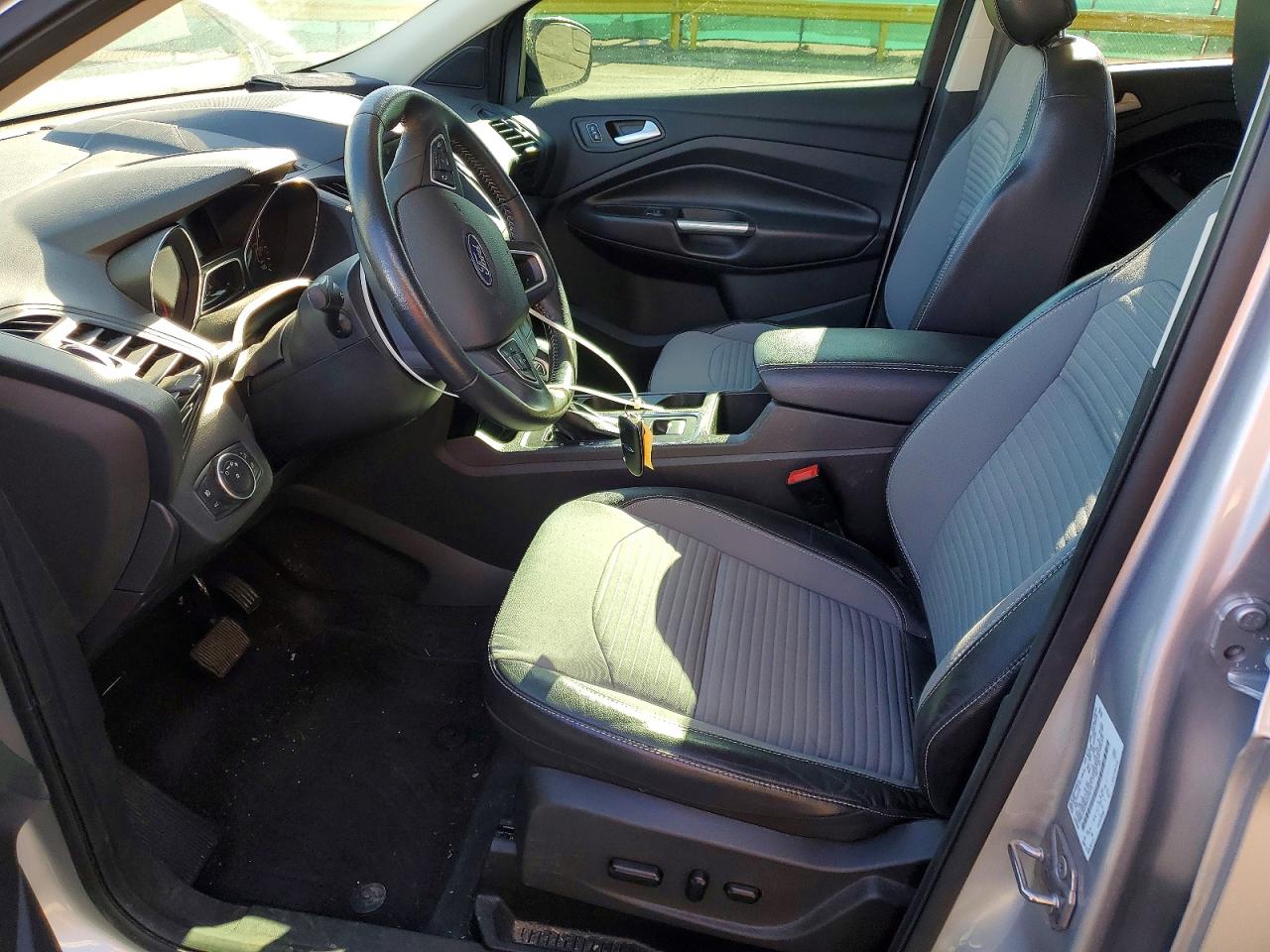2019 FORD ESCAPE SE photo 7