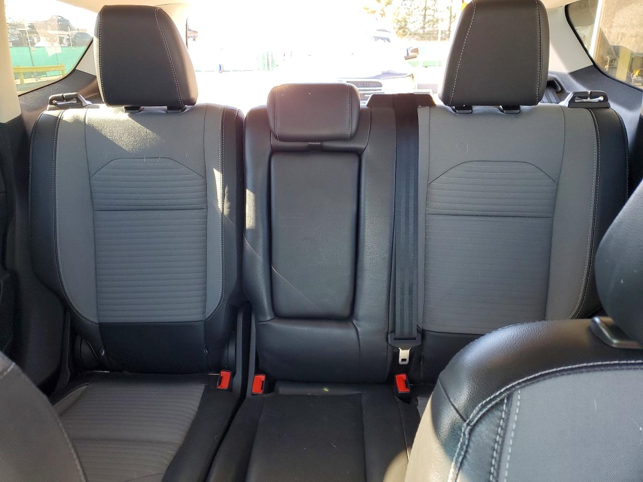 2019 FORD ESCAPE SE photo 10