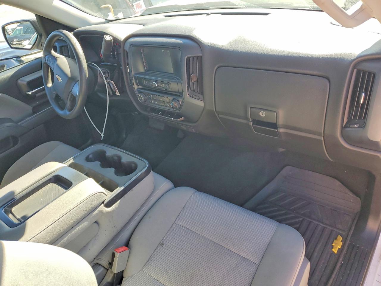 2018 CHEVROLET SILVERADO C1500 photo 8
