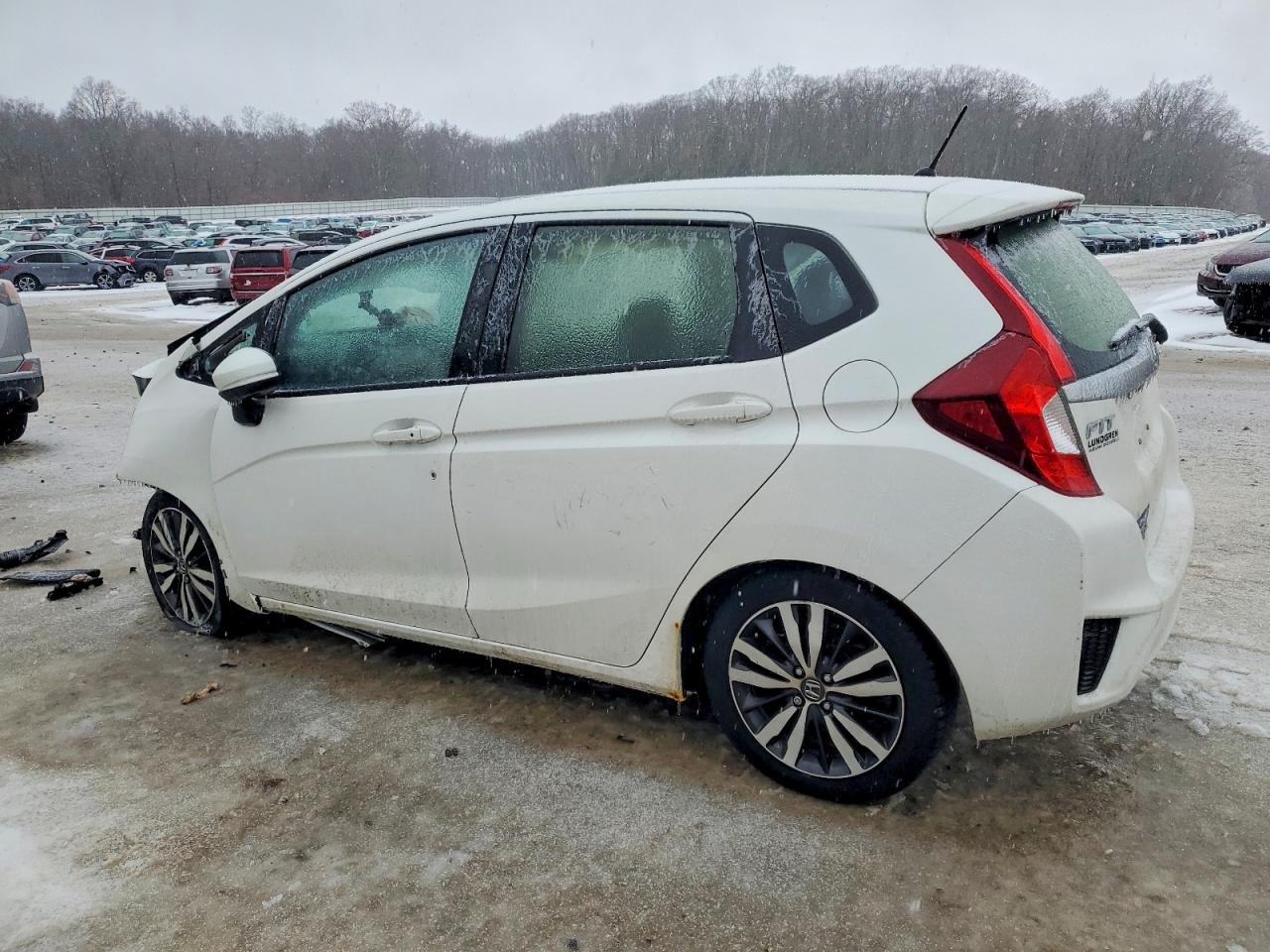 2016 HONDA FIT EX photo 2
