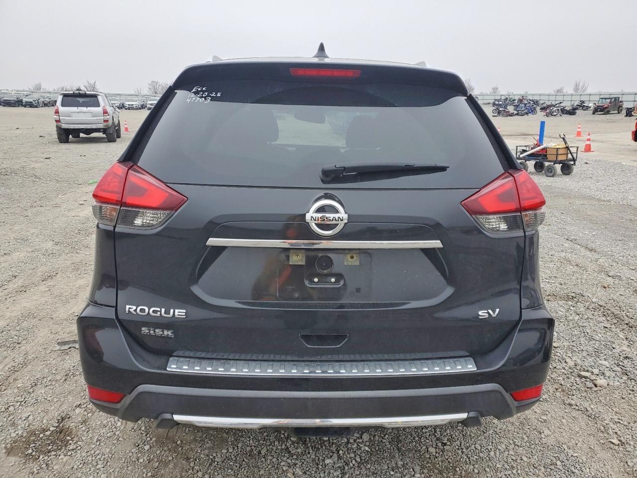 2017 NISSAN ROGUE S photo 6