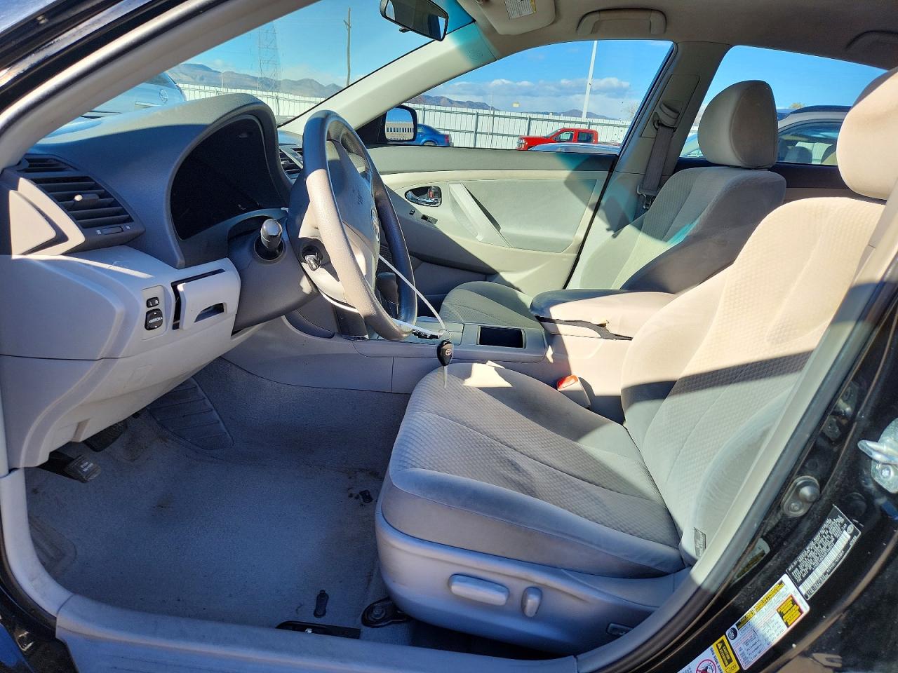 2009 TOYOTA CAMRY BASE photo 13