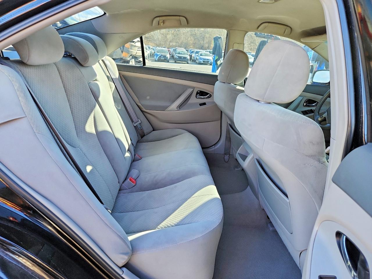 2009 TOYOTA CAMRY BASE photo 19