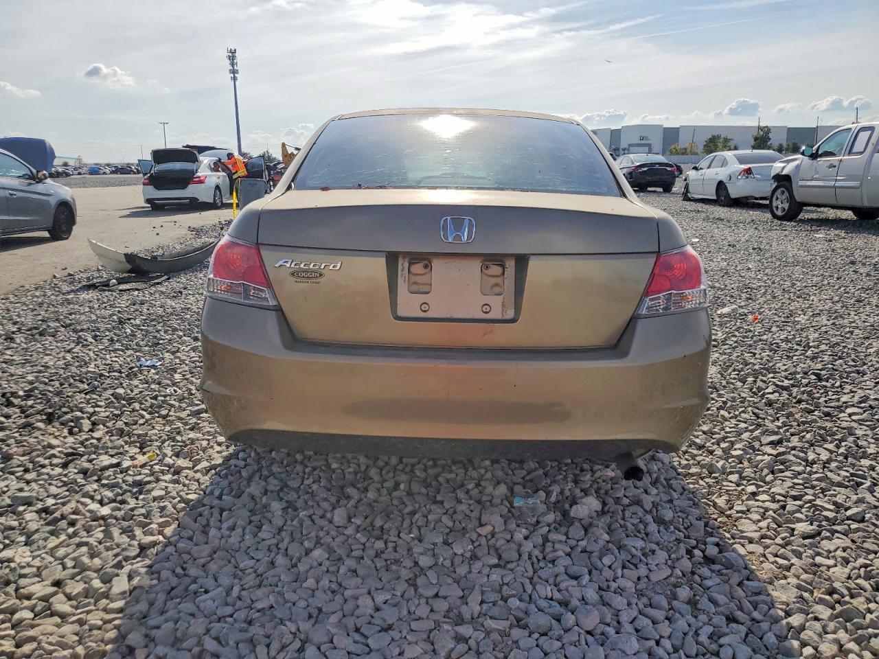 2009 HONDA ACCORD LX photo 6