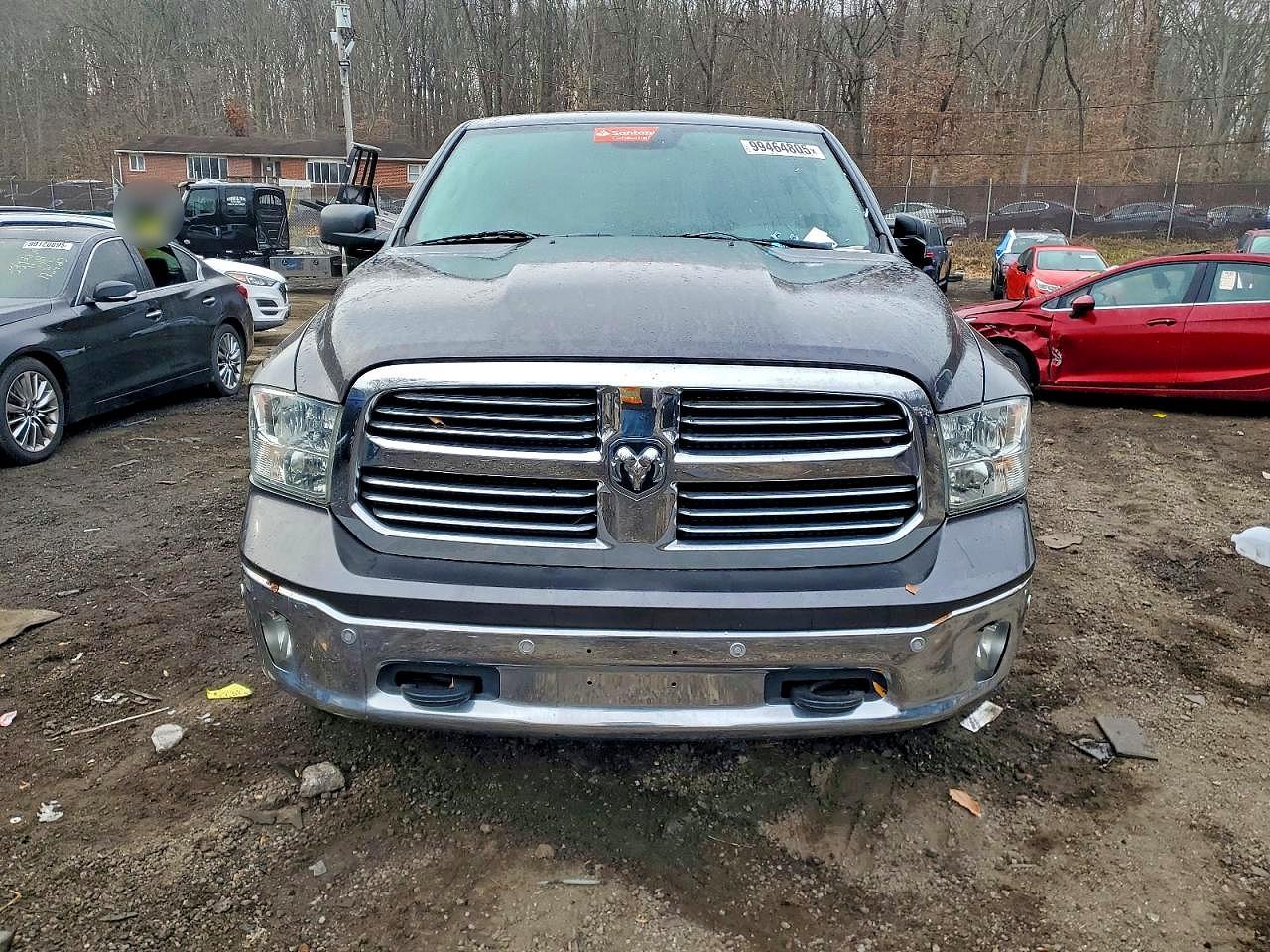2015 RAM 1500 SLT photo 5