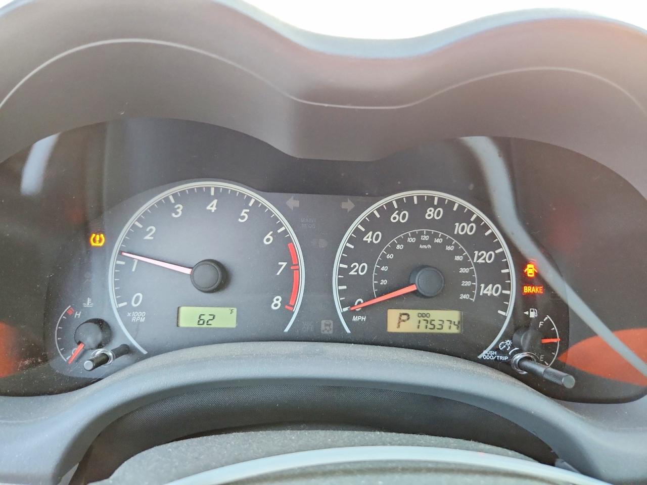 2010 TOYOTA COROLLA BASE photo 17