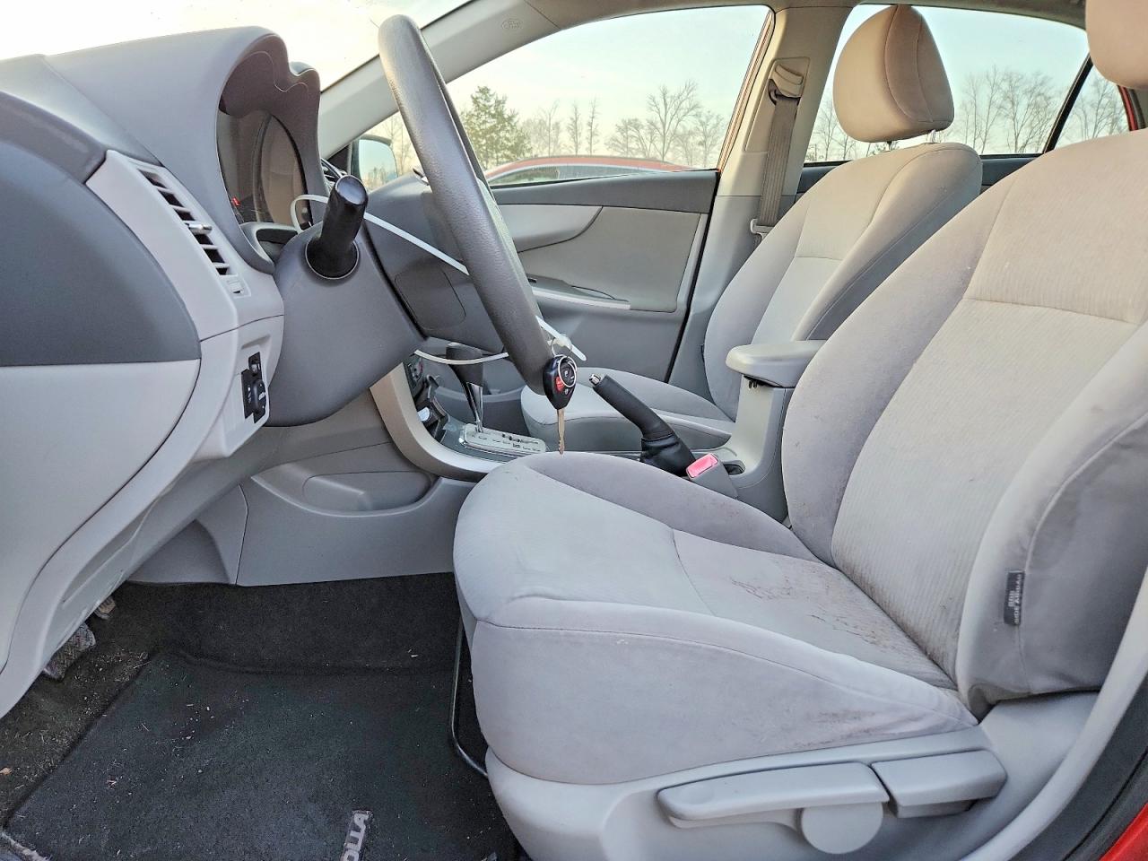 2010 TOYOTA COROLLA BASE photo 13