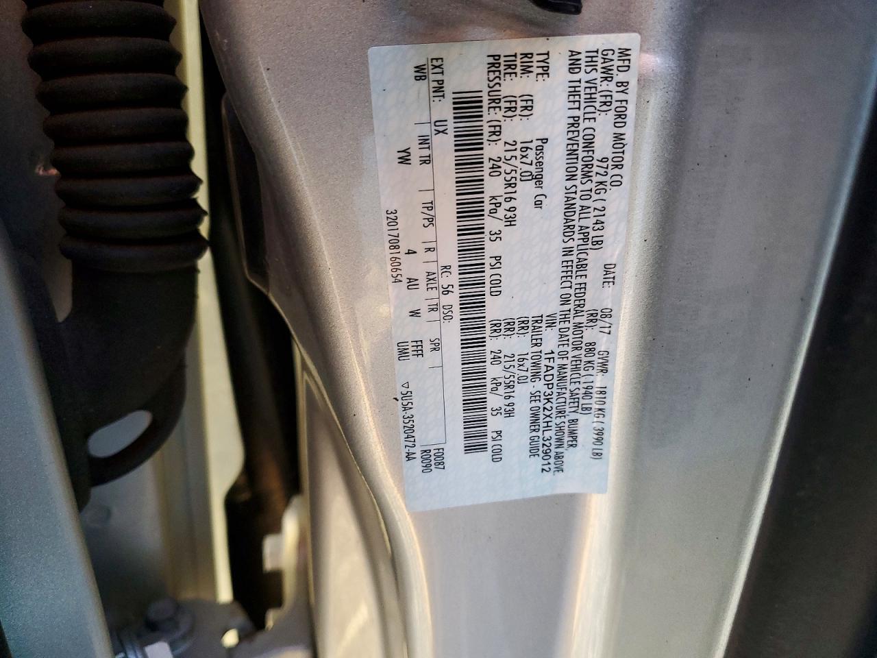 2017 FORD FOCUS SE photo 12