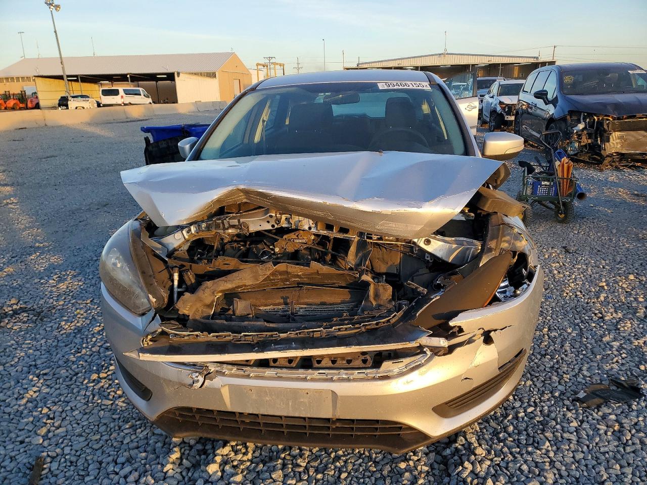 2017 FORD FOCUS SE photo 5