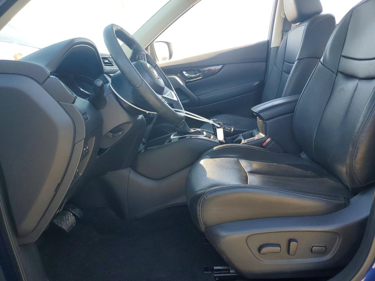 2019 NISSAN ROGUE S photo 7