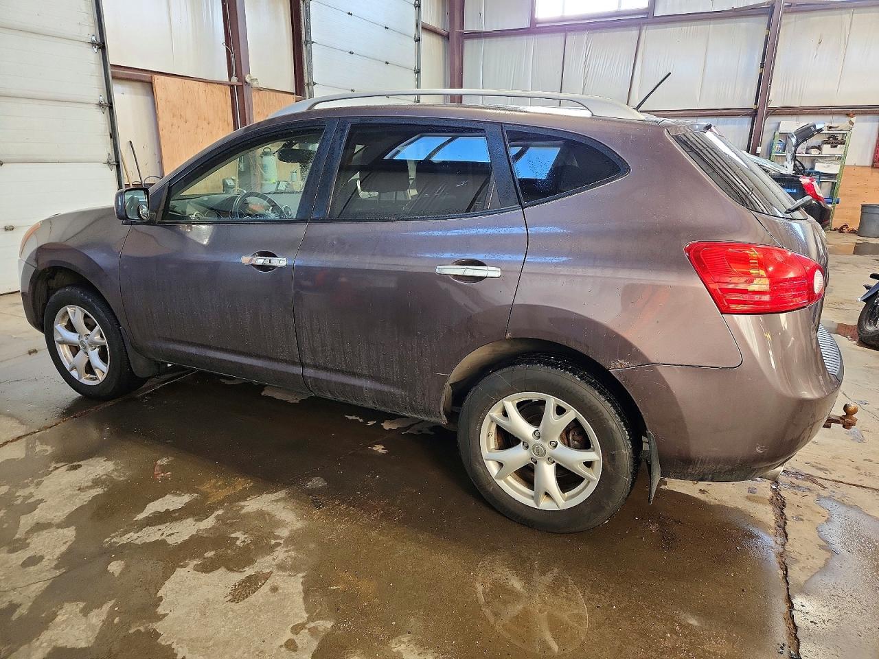 2010 NISSAN ROGUE S photo 2