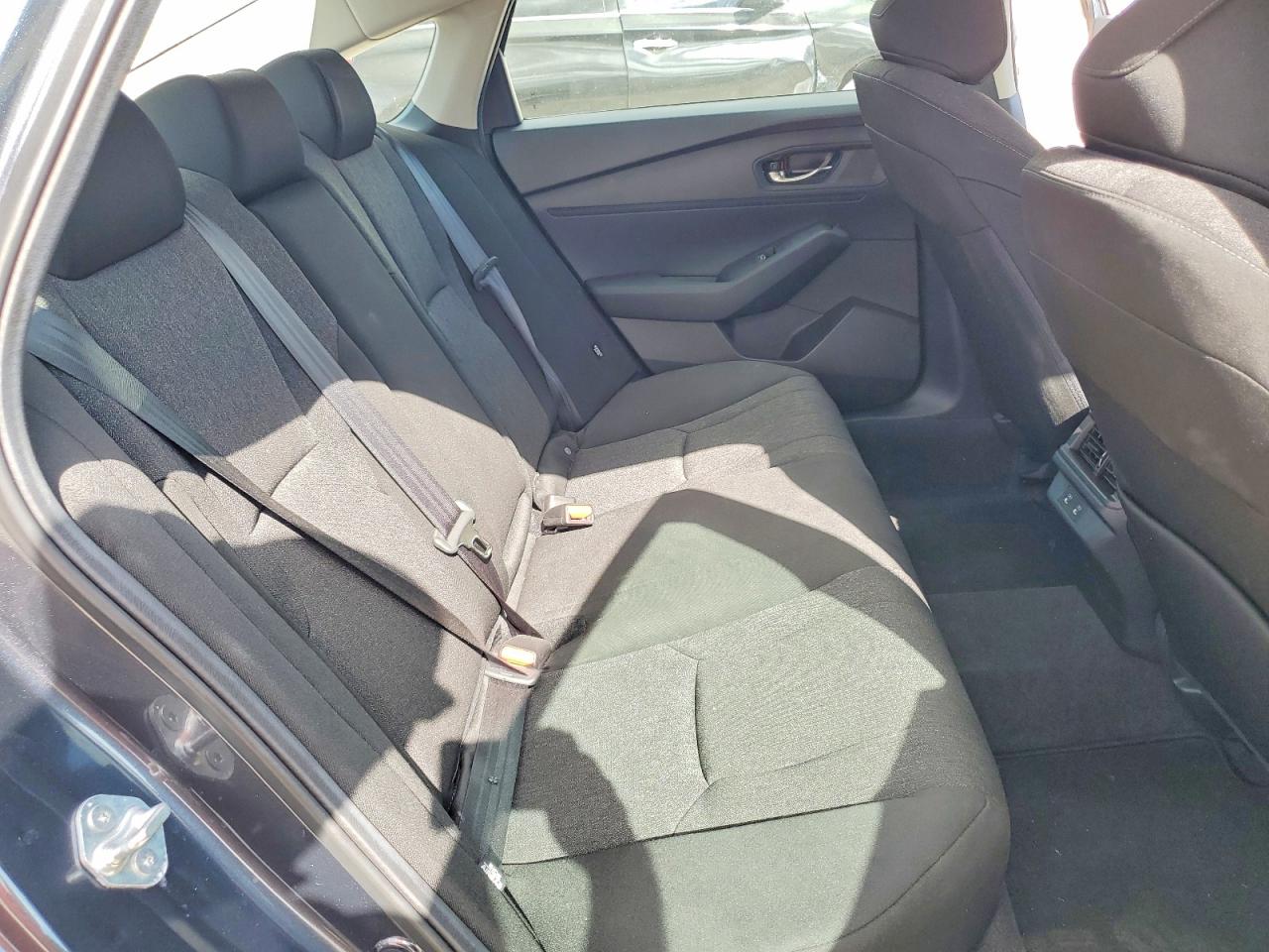 2025 HONDA ACCORD LX photo 10