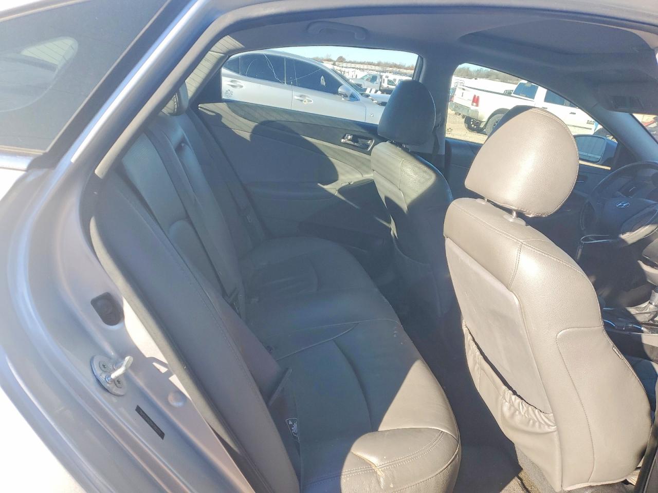 2013 HYUNDAI SONATA SE photo 10