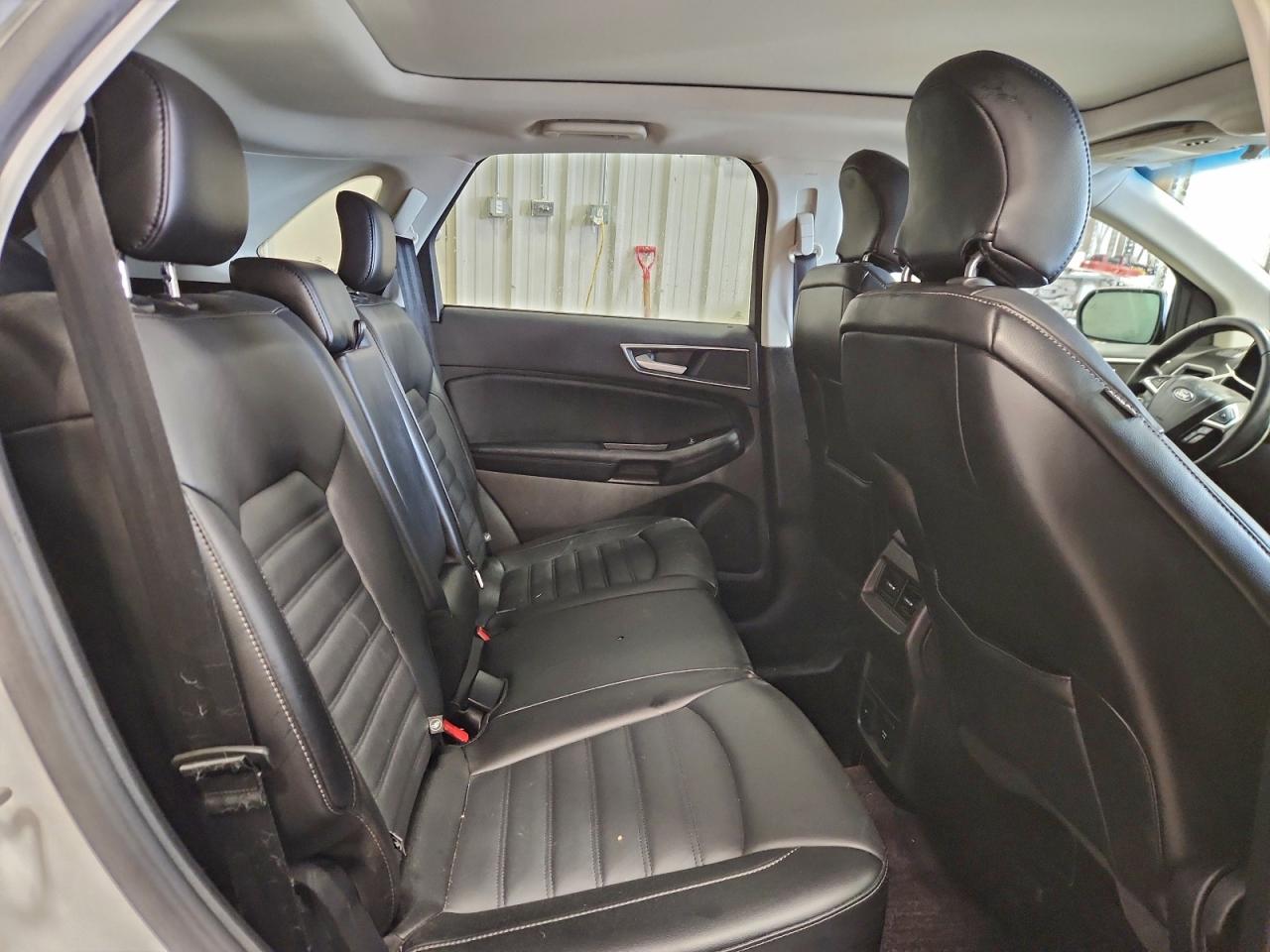 2017 FORD EDGE SEL photo 11