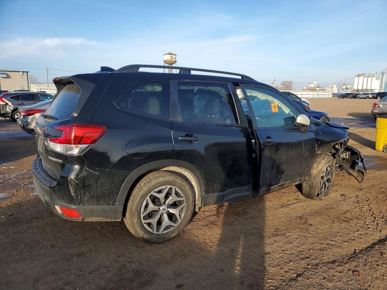 2021 SUBARU FORESTER PREMIUM photo 3