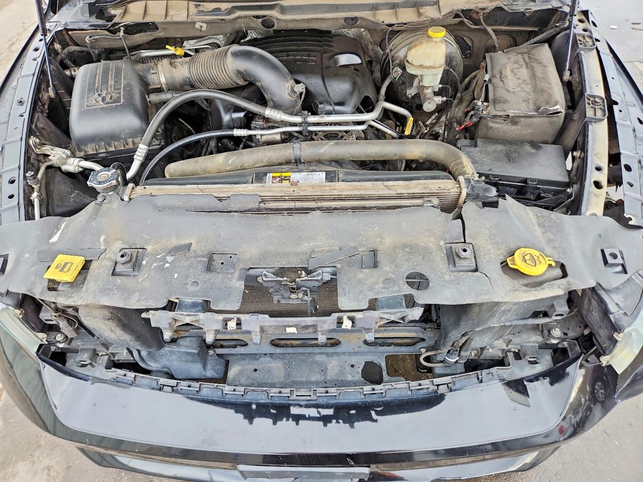 2014 RAM 1500 ST photo 31
