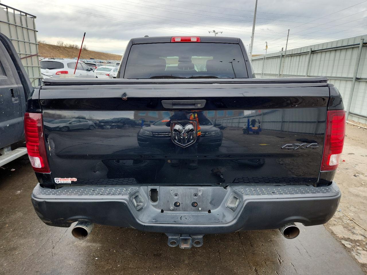 2014 RAM 1500 ST photo 16