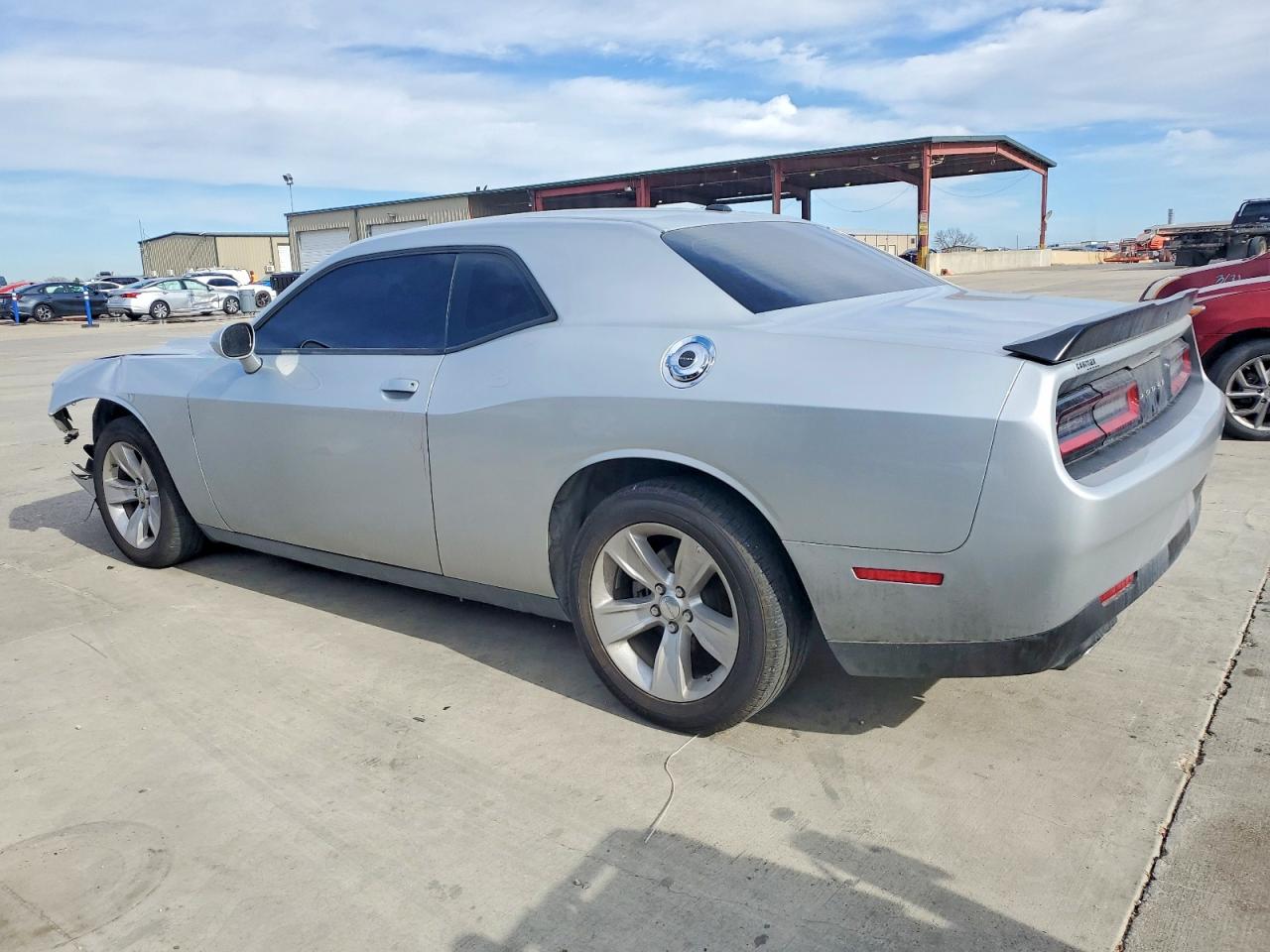 2023 DODGE CHALLENGER SXT photo 2