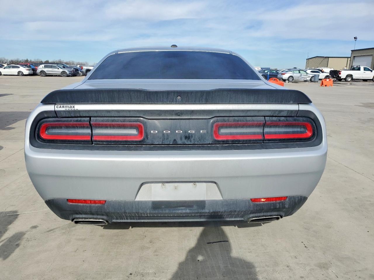 2023 DODGE CHALLENGER SXT photo 6