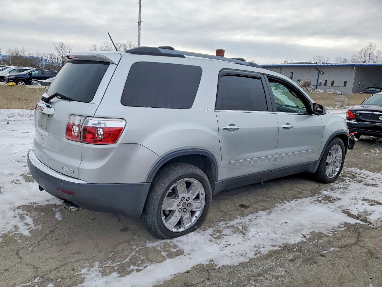 2010 GMC ACADIA SLT-2 photo 3