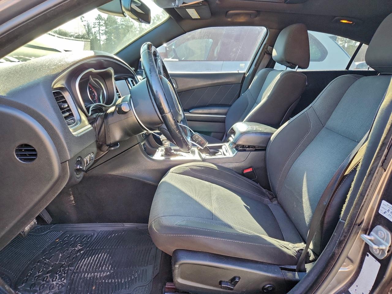 2015 DODGE CHARGER SXT photo 7