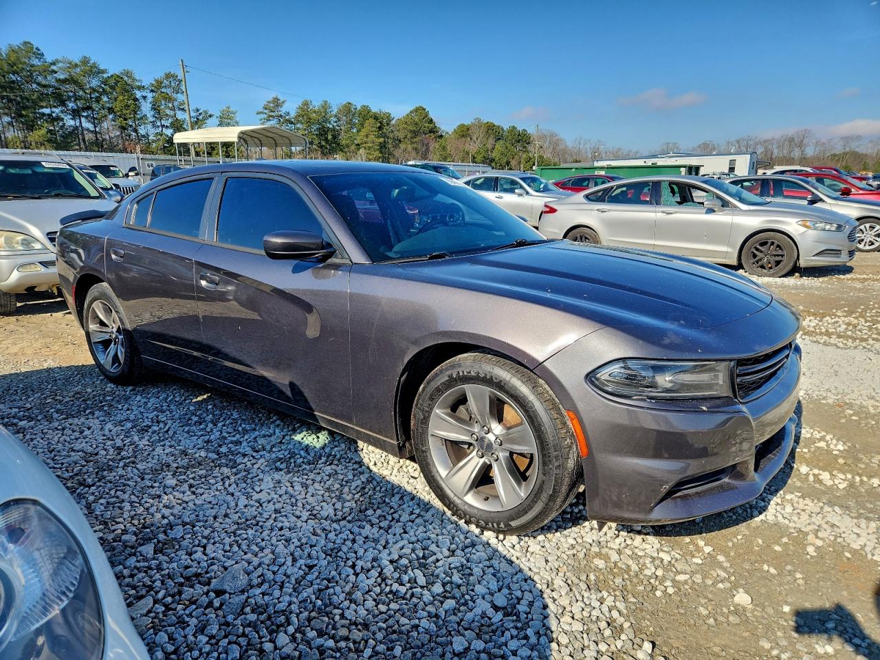 2015 DODGE CHARGER SXT photo 4