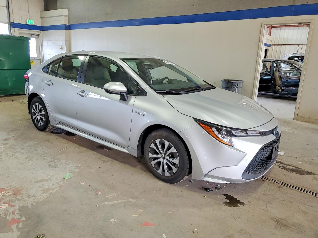2021 TOYOTA COROLLA LE photo 4