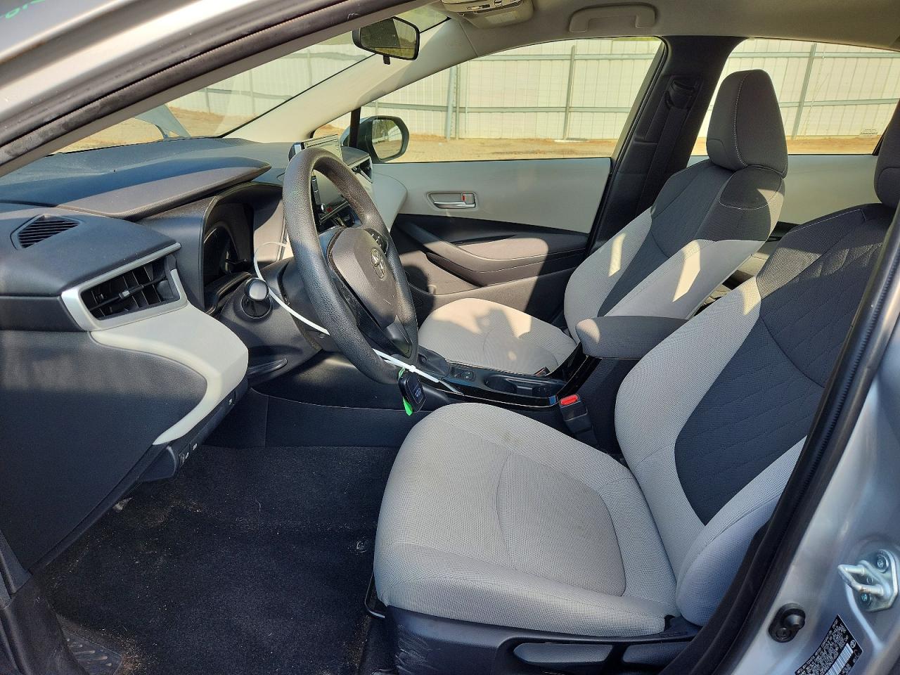 2021 TOYOTA COROLLA LE photo 7