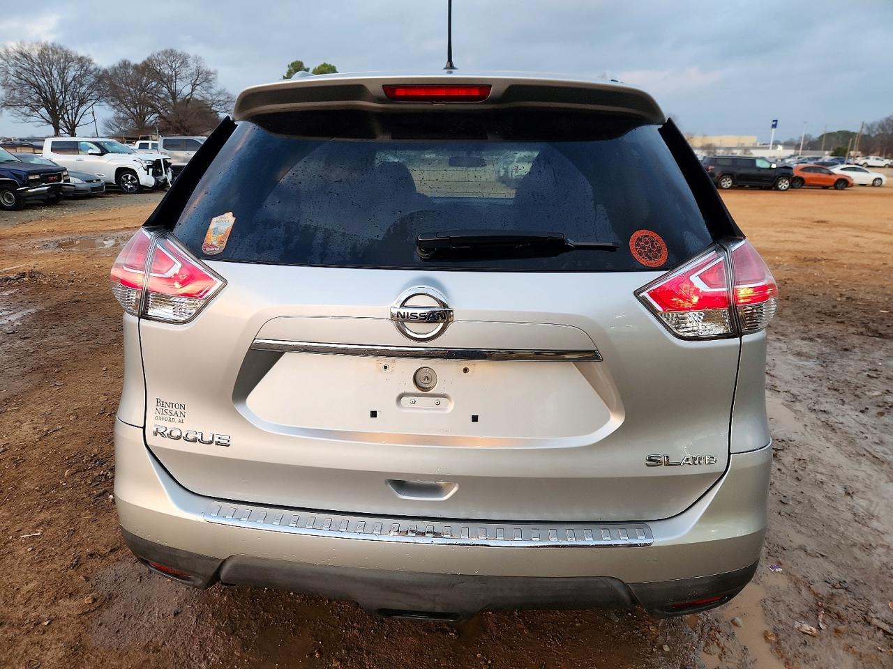 2016 NISSAN ROGUE S photo 6
