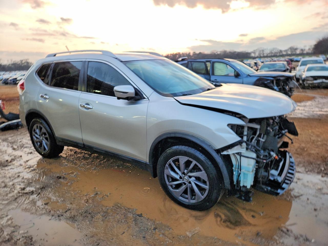 2016 NISSAN ROGUE S photo 4