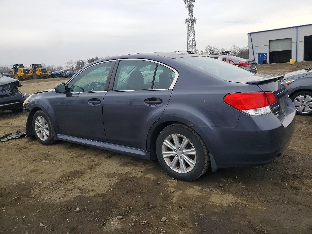 2010 SUBARU LEGACY 2.5I PREMIUM photo 2