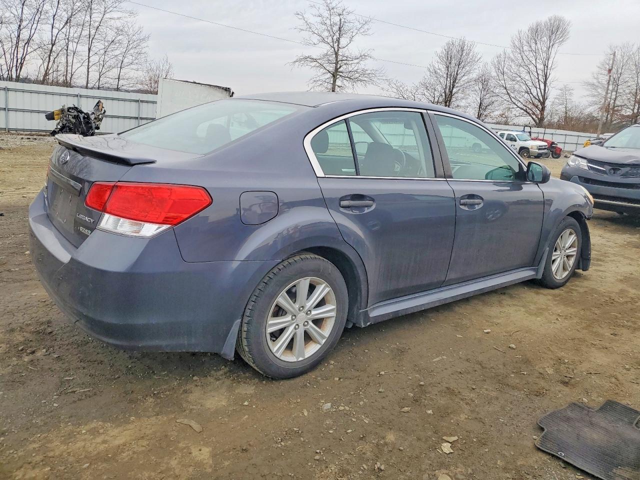 2010 SUBARU LEGACY 2.5I PREMIUM photo 3