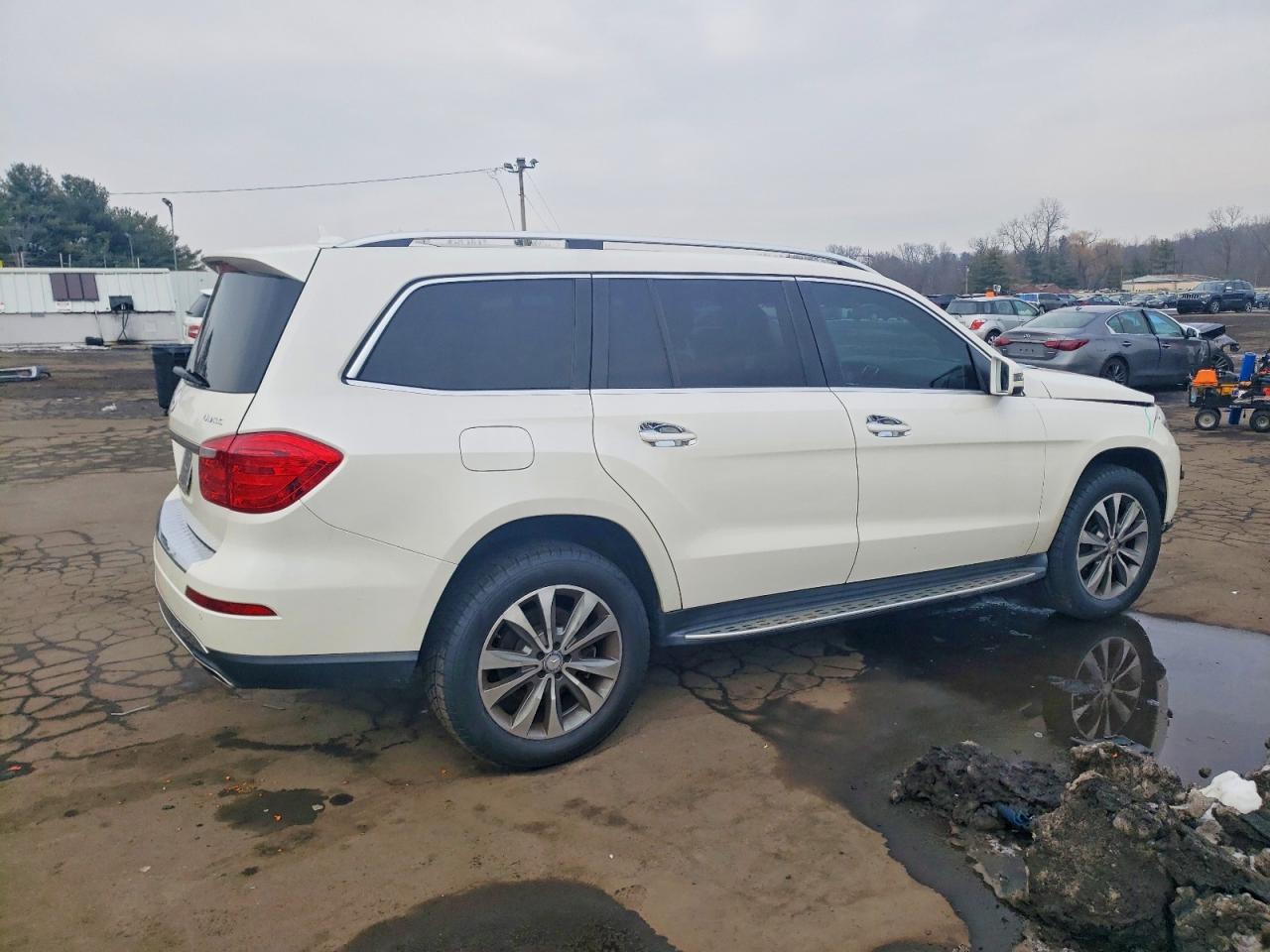 2013 MERCEDES-BENZ GL 450 4MATIC photo 3