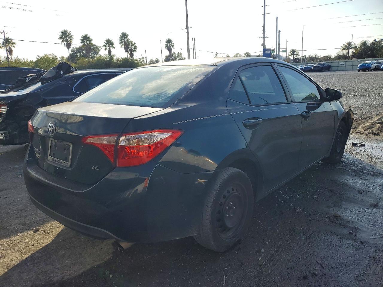 2017 TOYOTA COROLLA L photo 3