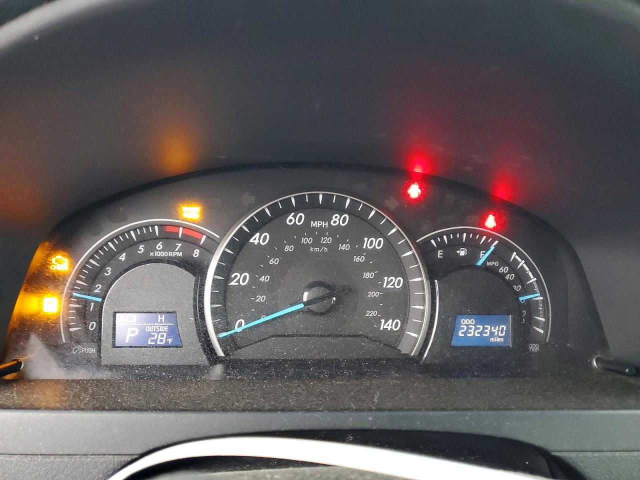2012 TOYOTA CAMRY BASE photo 9