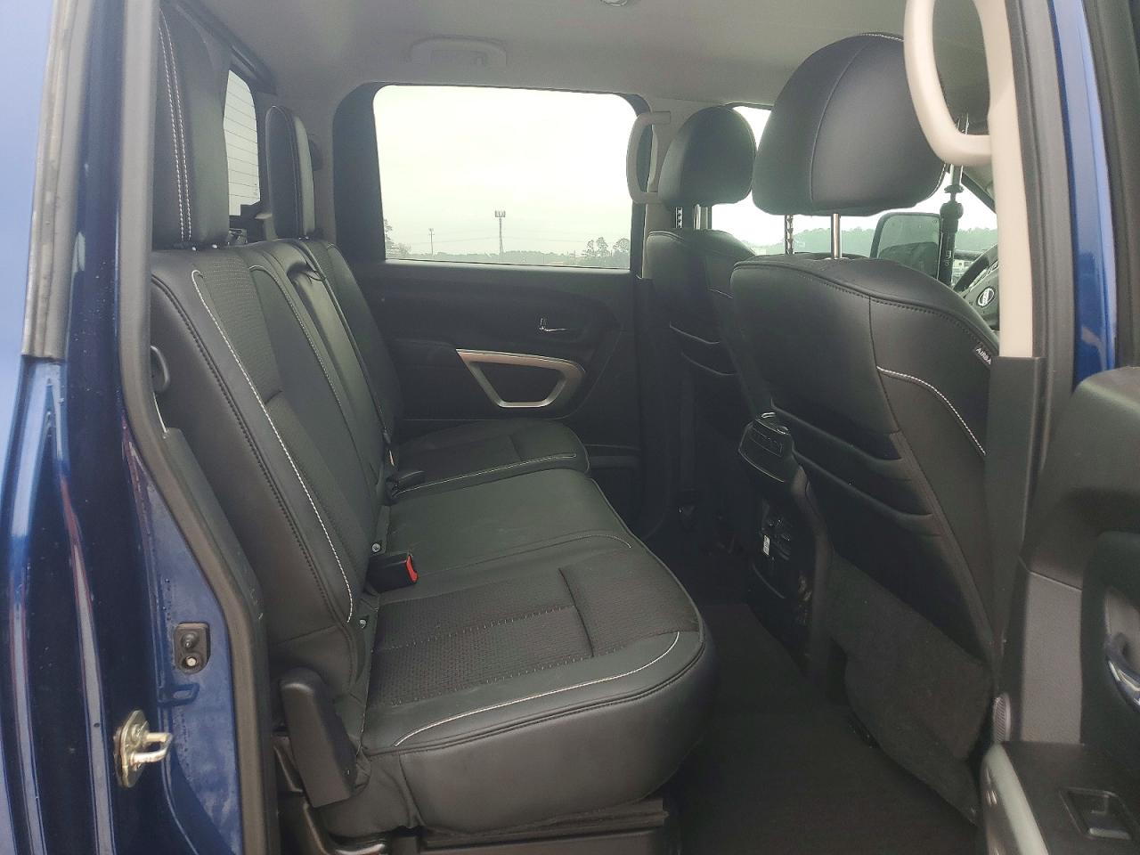 2016 NISSAN TITAN XD PRO-4X photo 10