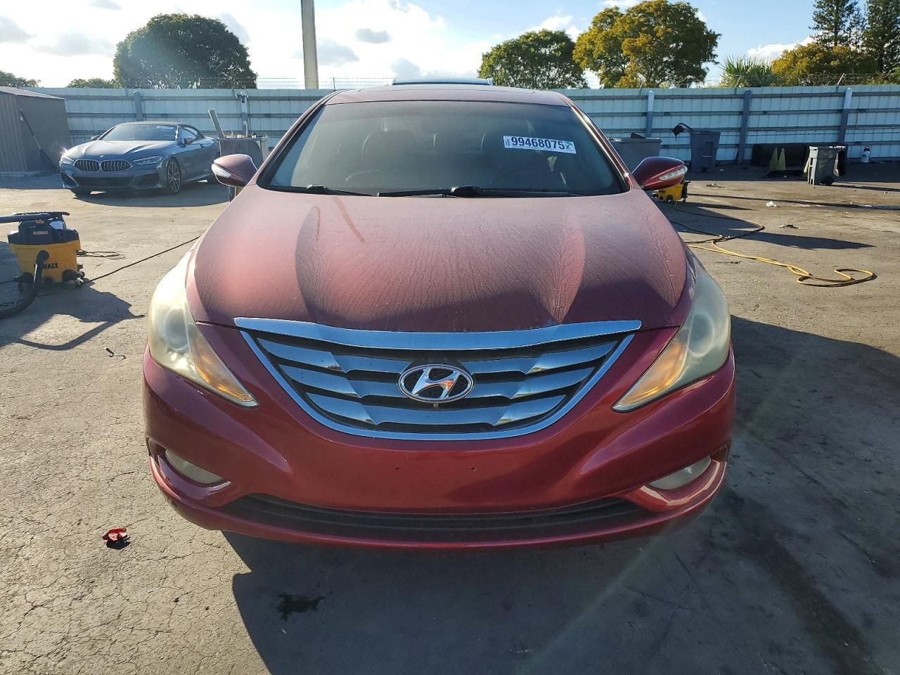 2011 HYUNDAI SONATA SE photo 5