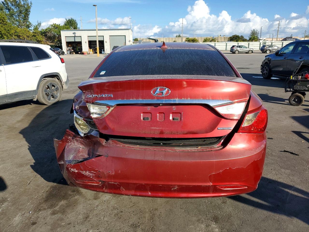 2011 HYUNDAI SONATA SE photo 6