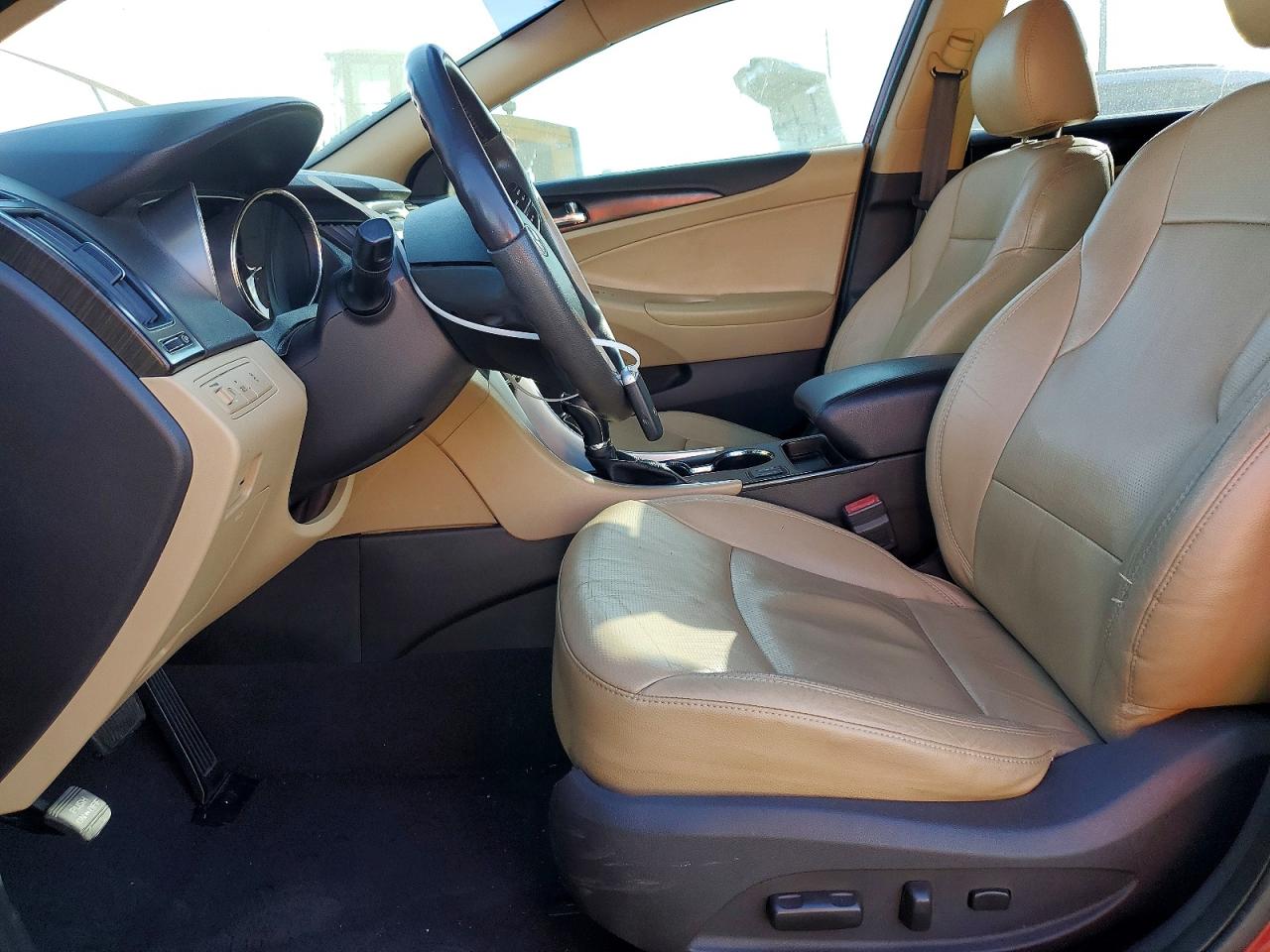 2011 HYUNDAI SONATA SE photo 7