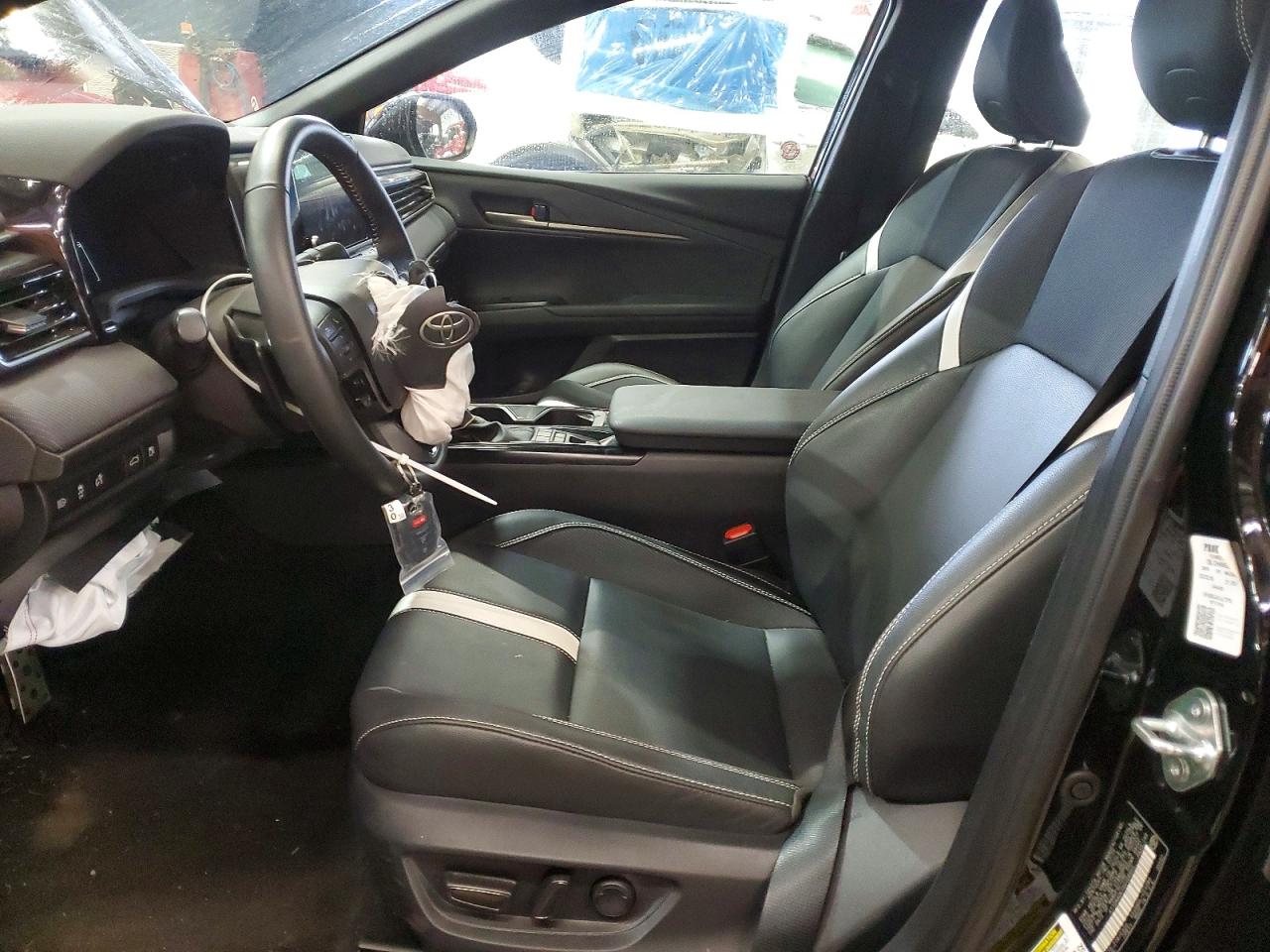 2025 TOYOTA CAMRY XSE photo 7