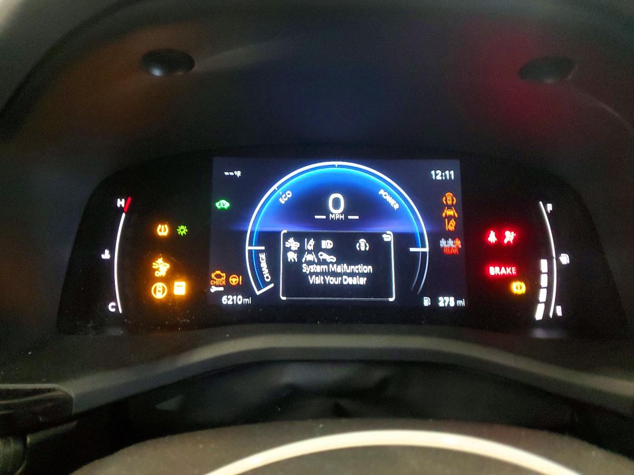 2025 TOYOTA CAMRY XSE photo 9