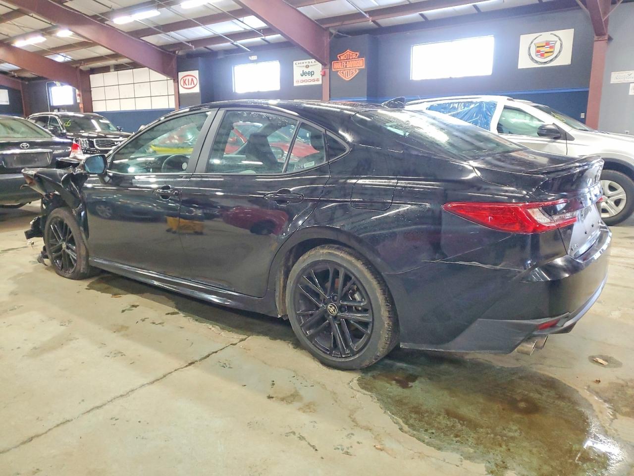 2025 TOYOTA CAMRY XSE photo 2