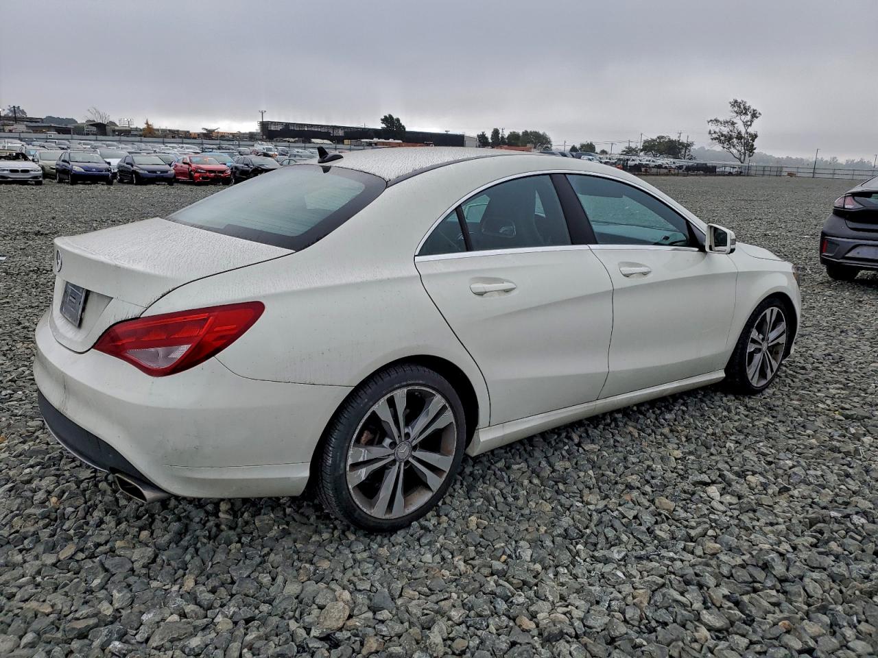 2016 MERCEDES-BENZ CLA 250 photo 3