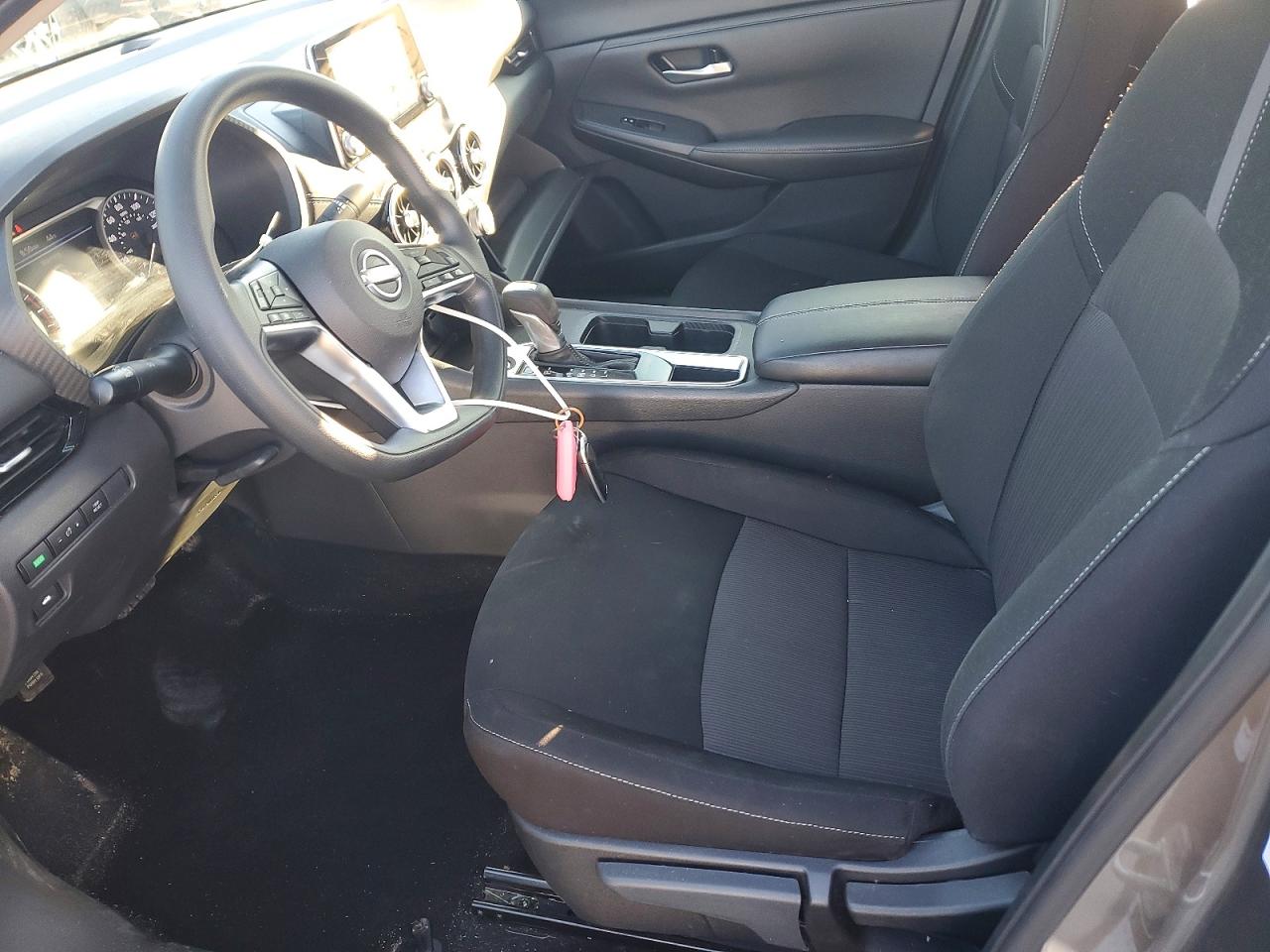 2025 NISSAN SENTRA SV photo 13