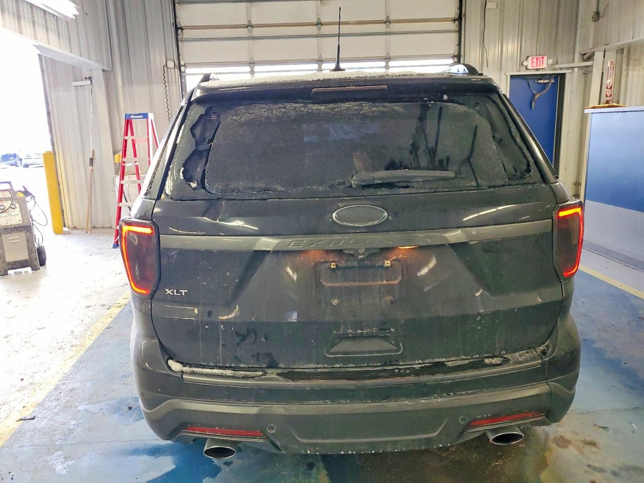 2018 FORD EXPLORER XLT photo 6