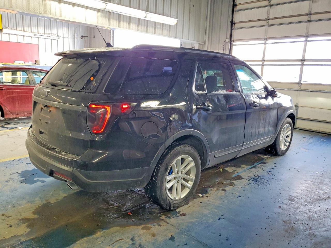 2018 FORD EXPLORER XLT photo 3