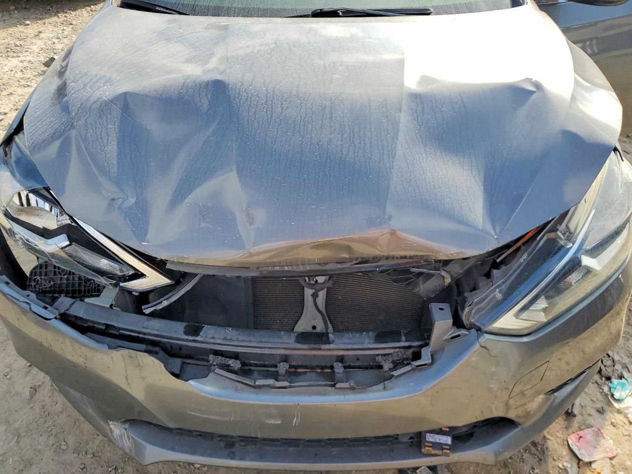 2019 NISSAN SENTRA S photo 11