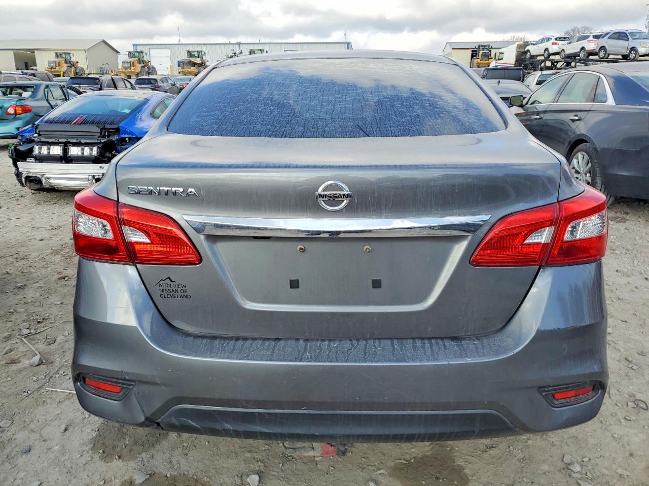 2019 NISSAN SENTRA S photo 6