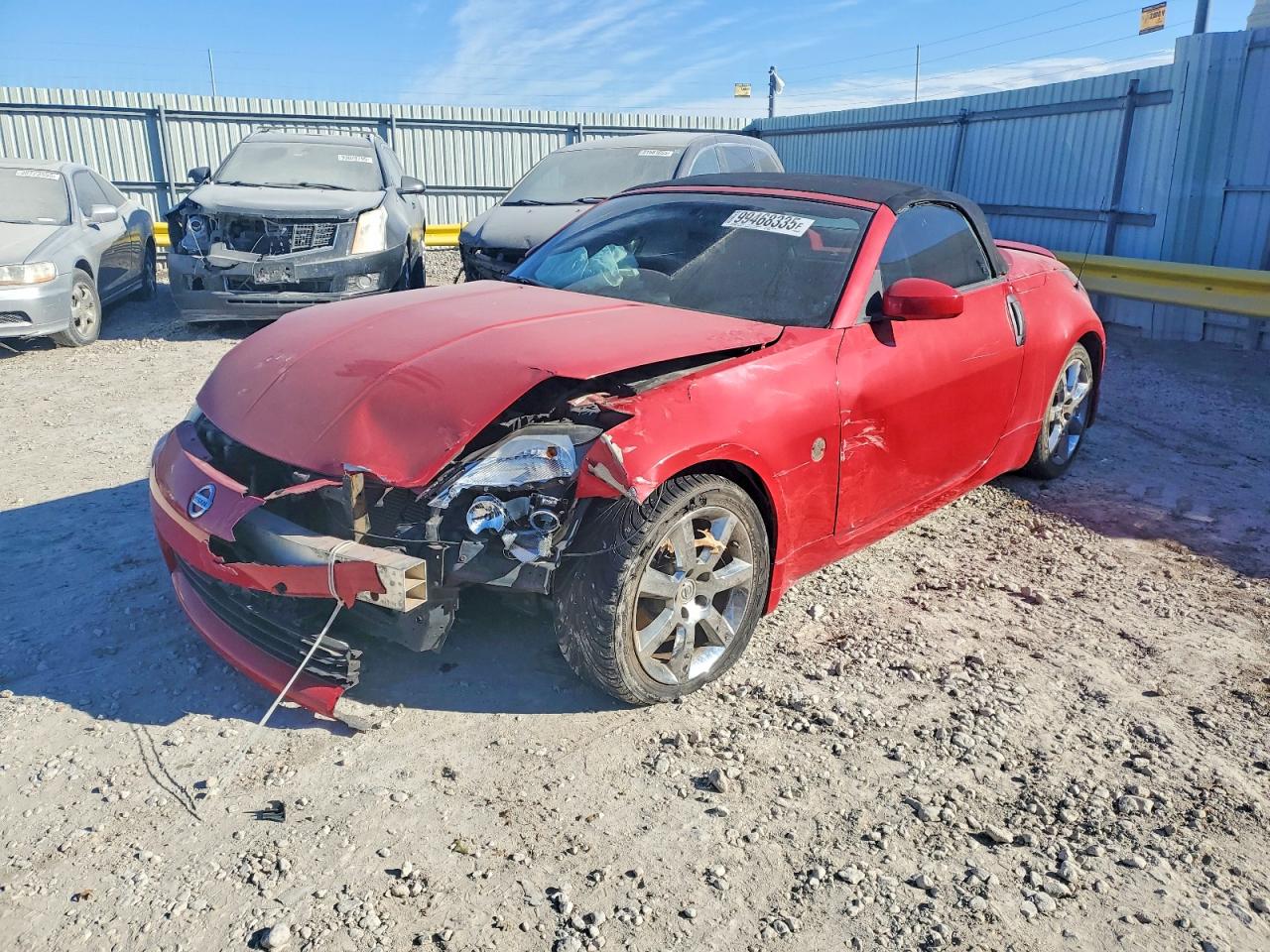 2005 NISSAN 350Z