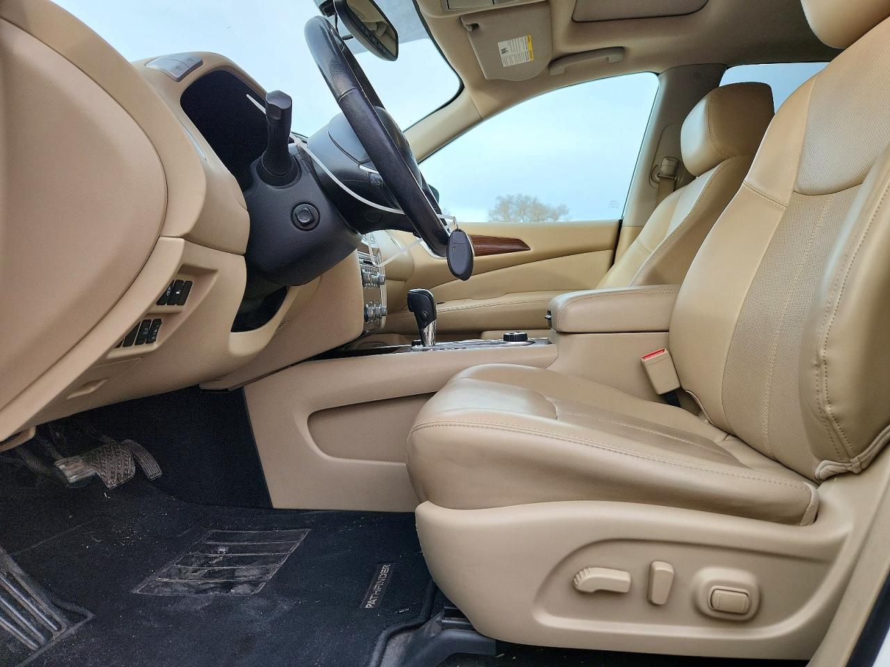 2020 NISSAN PATHFINDER PLATINUM photo 7